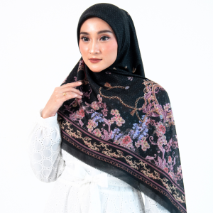 Syarii Legacy of a Mother's Grace Black