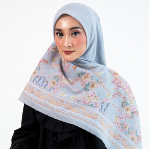 Syarii Legacy of a Mother's Grace Grey