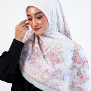 Syarii Legacy of a Mother's Grace White